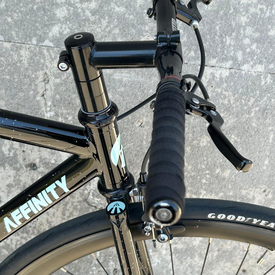 AFFINITY lo pro ピストバイク（CHRIS KING トムソン）