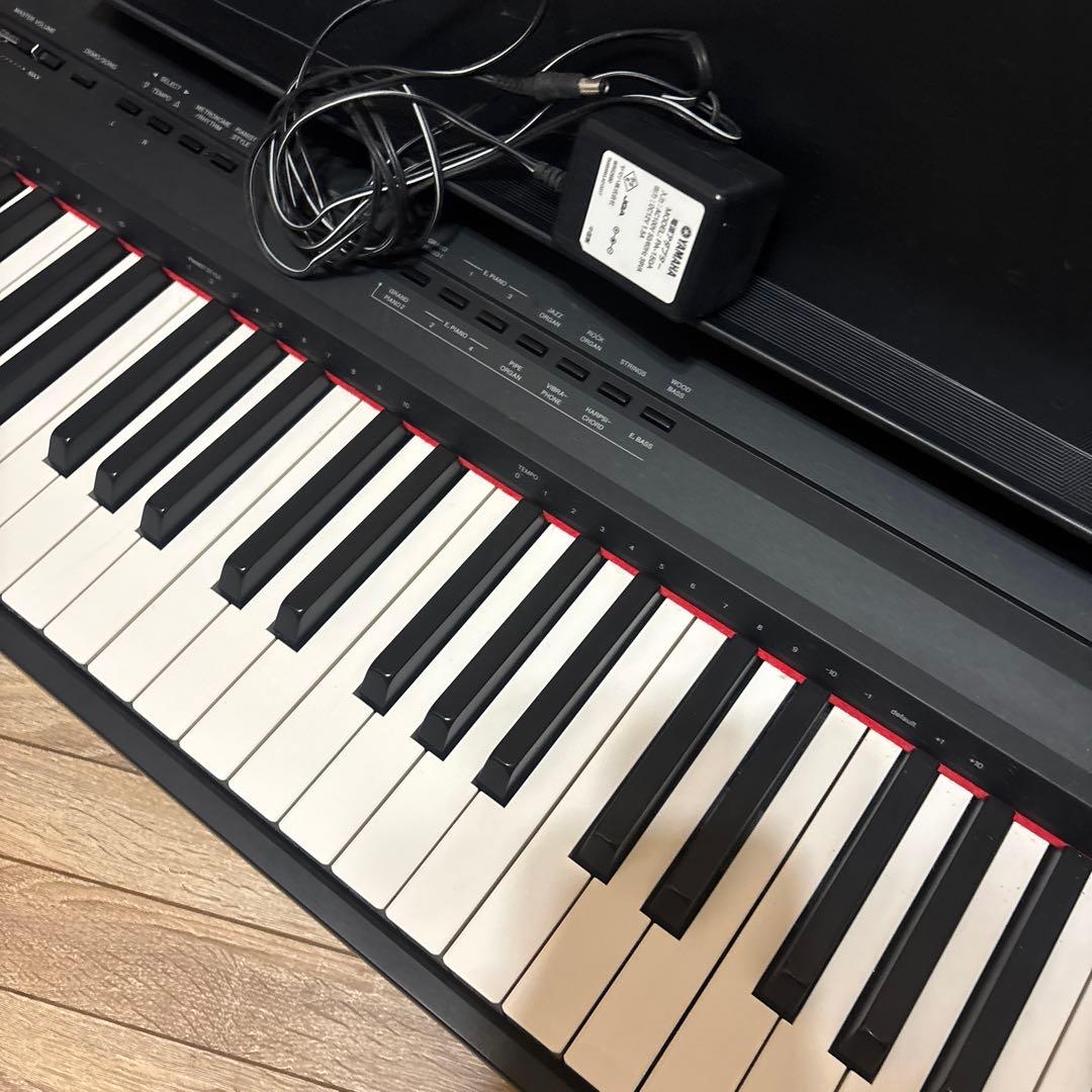 動作品 YAMAHA P-105B 電子ピアノ 88鍵 譜面台付き