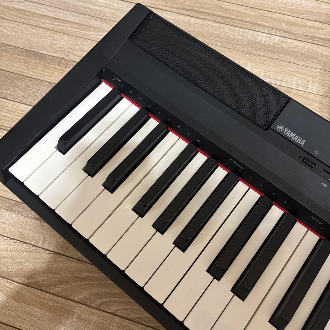 動作品 YAMAHA P-105B 電子ピアノ 88鍵 譜面台付き