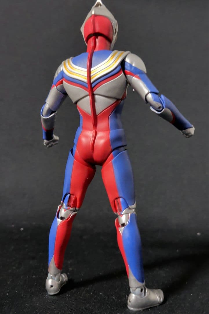 真骨彫　S.H.Figuarts ウルトラマンティガ（再販2期）2022年版