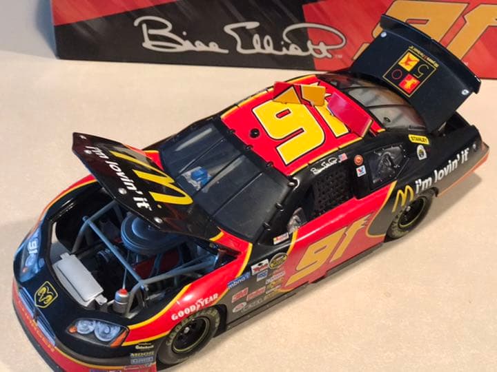 Nascar 1/24 Action ♯ 91 Mcdonald‘s 50th