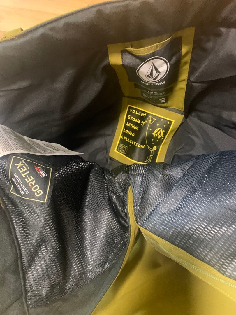 未使用　Volcom GORE-TEX スノーボードパンツ