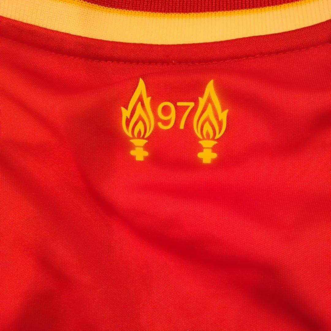 リヴァプール 来日限定ユニフォーム リバプール Liverpool