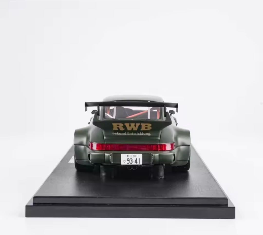 ポルシェ 911 (964) RAUH-Welt 1/18スケールモデルミニカー