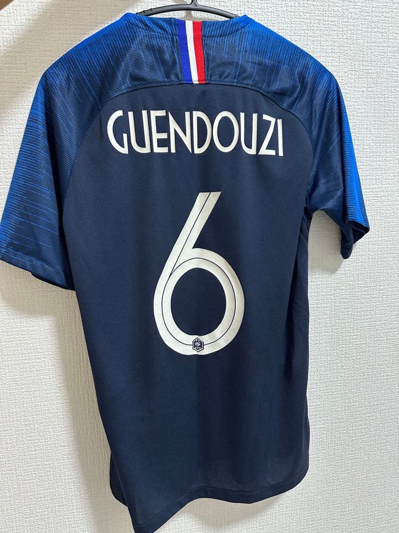 超激レア！パリのオフィシャルストアで買ったフランス代表GUENDOUZI 6番