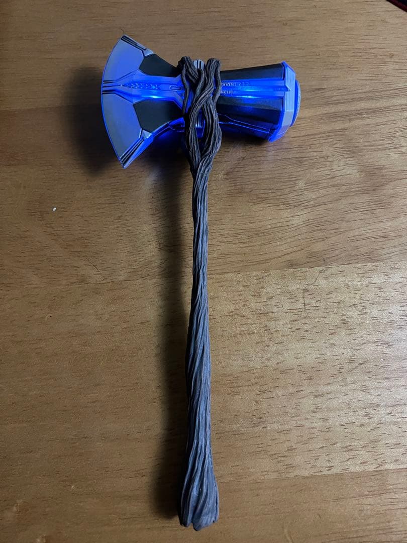 アベンジャーズIW ソー ホットトイズ