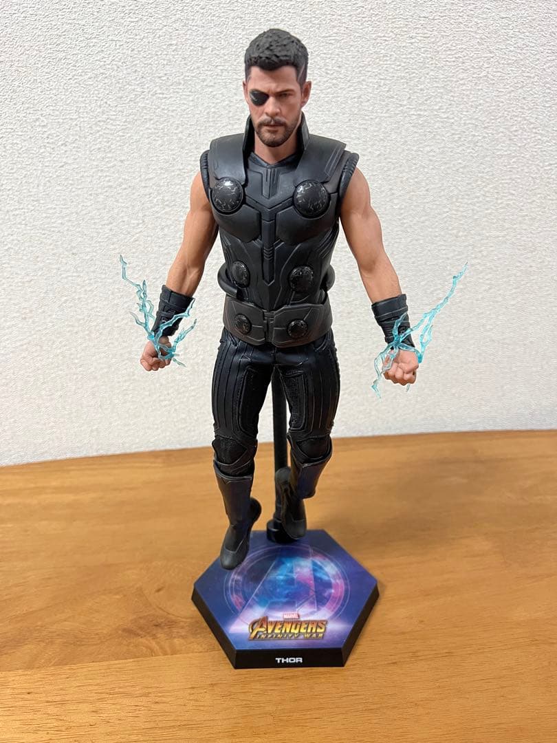 アベンジャーズIW ソー ホットトイズ