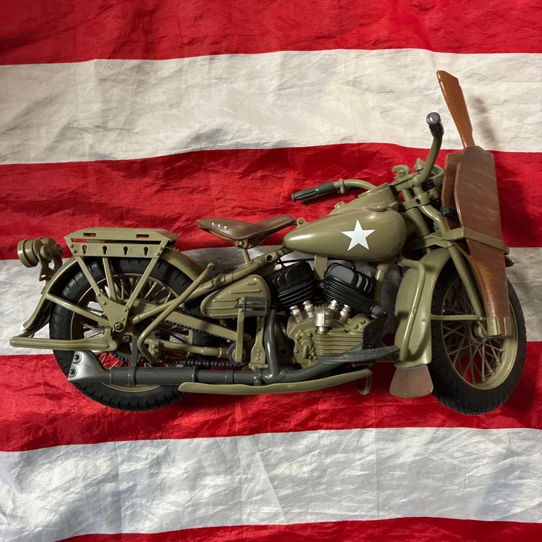 ハズブロ製1/6ハーレー・ダビッドソンWLA45&アメリカ陸軍伝令兵BOXセット