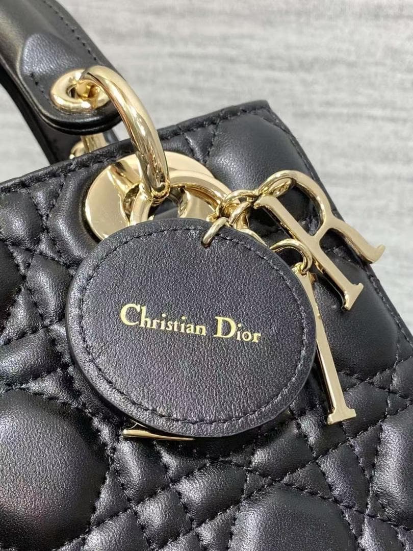 Dior ブラック キルティング バッグ~~