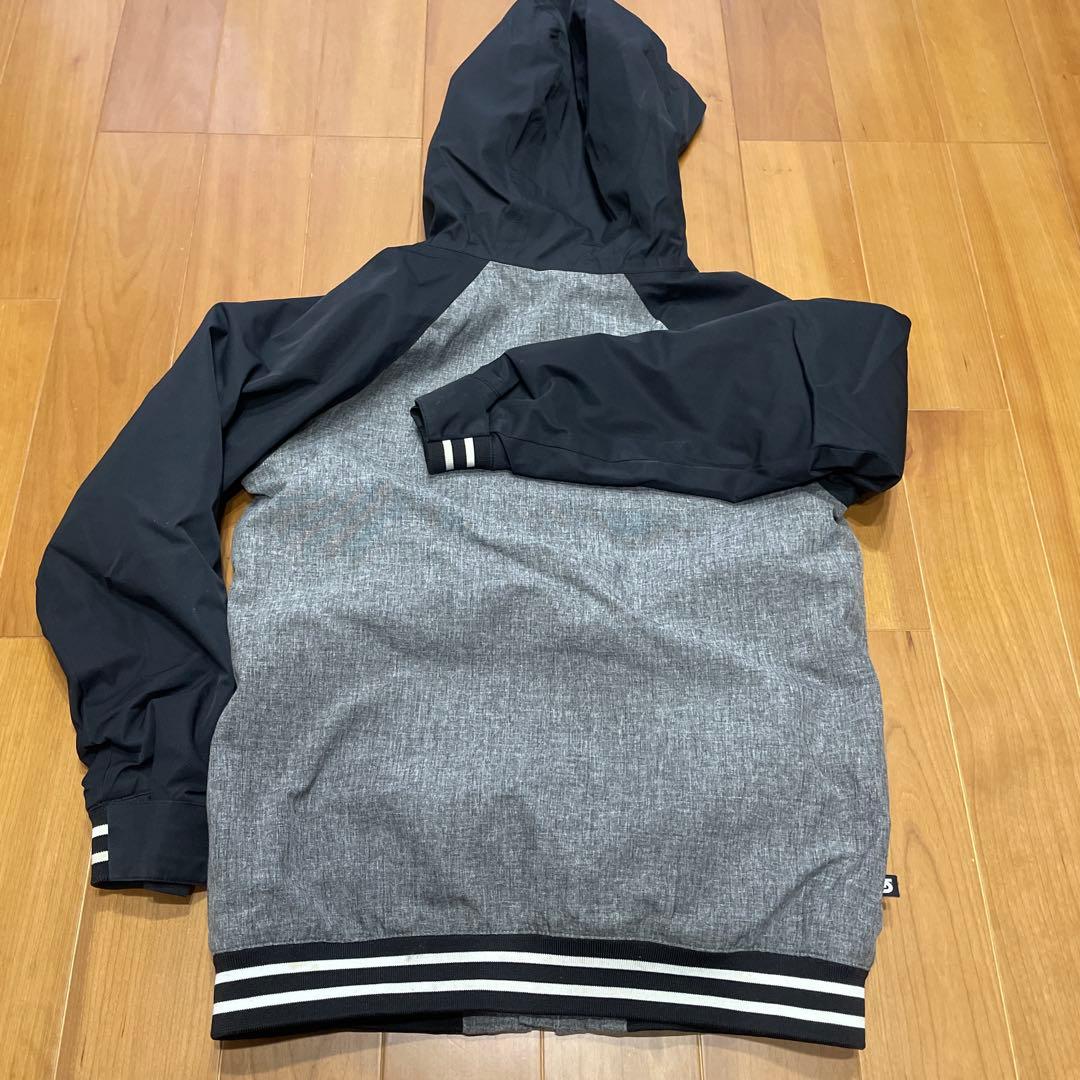 Burton 子ども用スノーボードウェア M