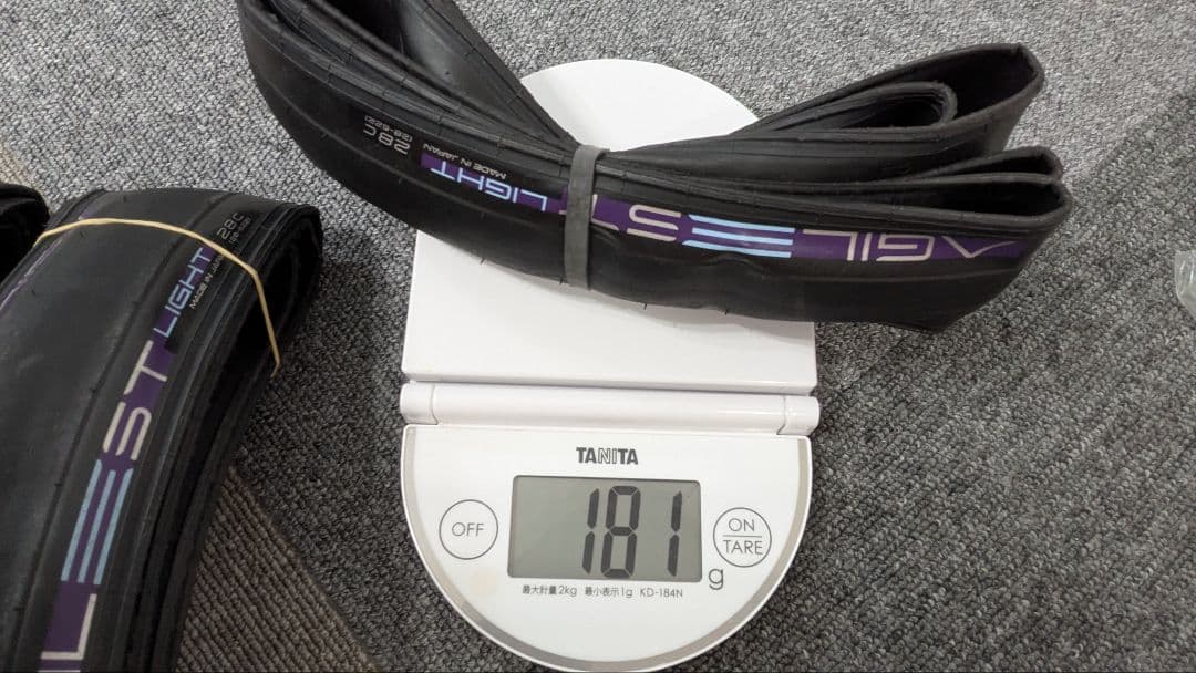 AGILEST LIGHT 28C クリンチャータイヤ 3本セット　いずれも中古