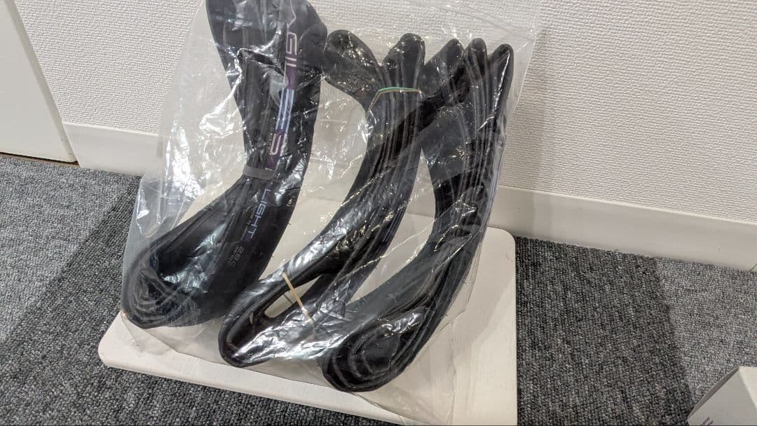 AGILEST LIGHT 28C クリンチャータイヤ 3本セット　いずれも中古