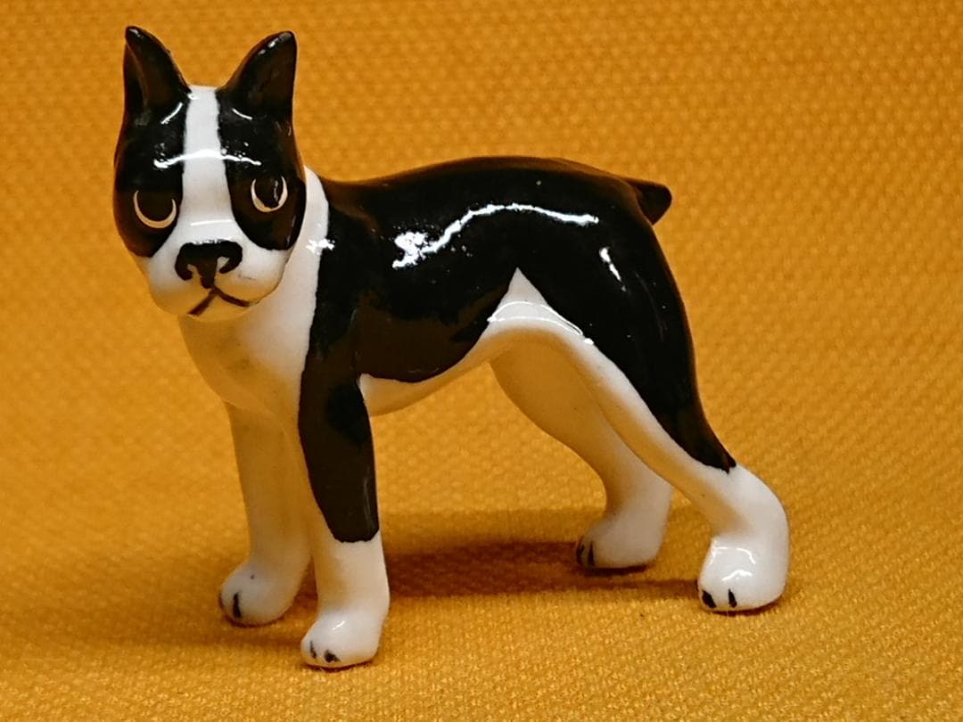 【美品】犬　ボストンテリア　陶器　置物　インテリア　工芸品　美術品　A2671