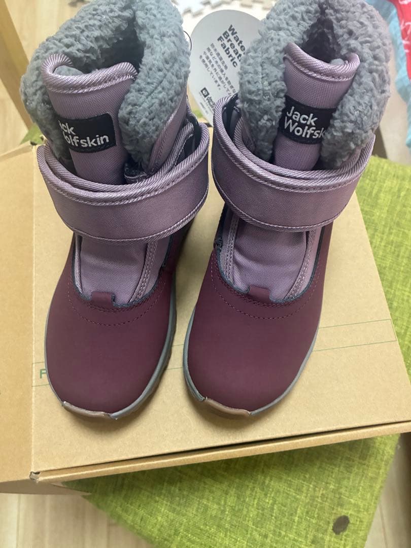 新品未使用品　Jack Wolfskin 子供用ブーツ EU 30 cm18.5