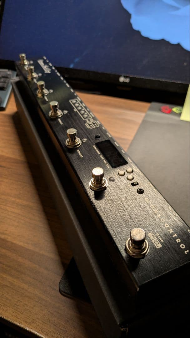 One CONTROL caiman Tail Loop スイッチャー