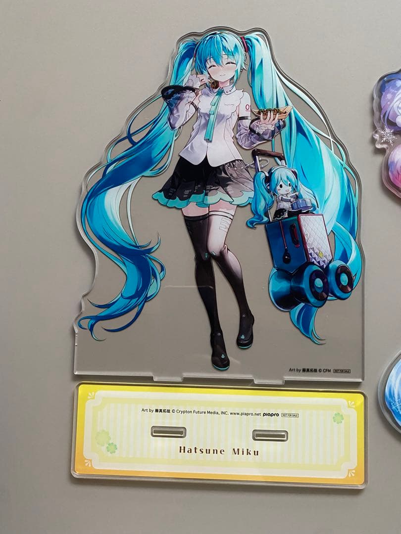 初音ミク 鏡音リン アクリルスタンドセット 7点　缶バッジ付き