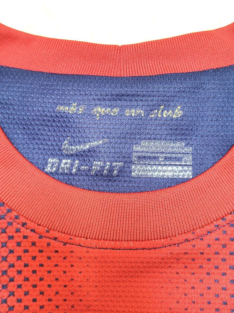 【レア】【美品】2011FIFAクラブW杯優勝パッチ付　バルセロナ メッシ ユニ