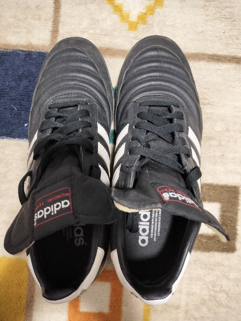 adidas Mundial Team トレーニングシューズ