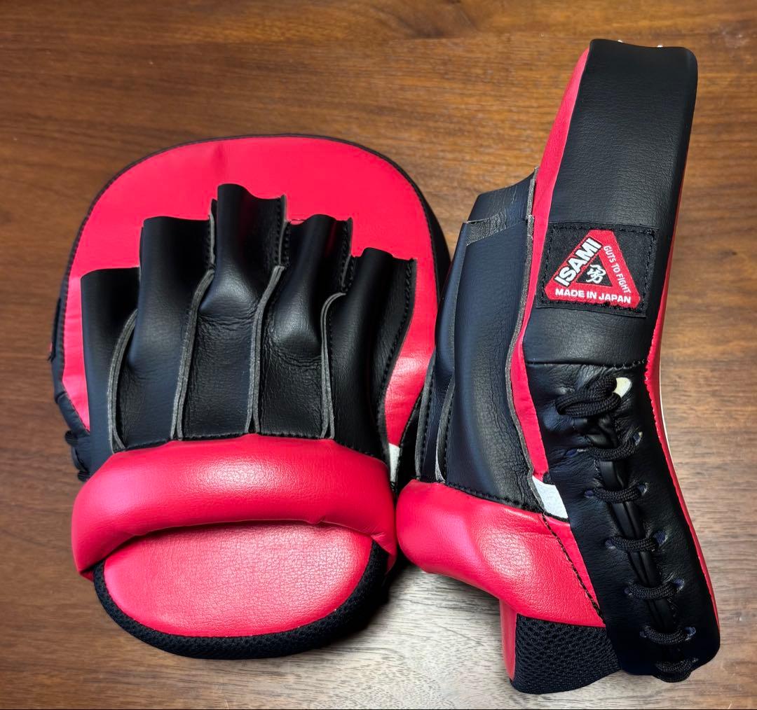 ★新品未使用★イサミ　BOXER パンチングミット フィット　IBX-10