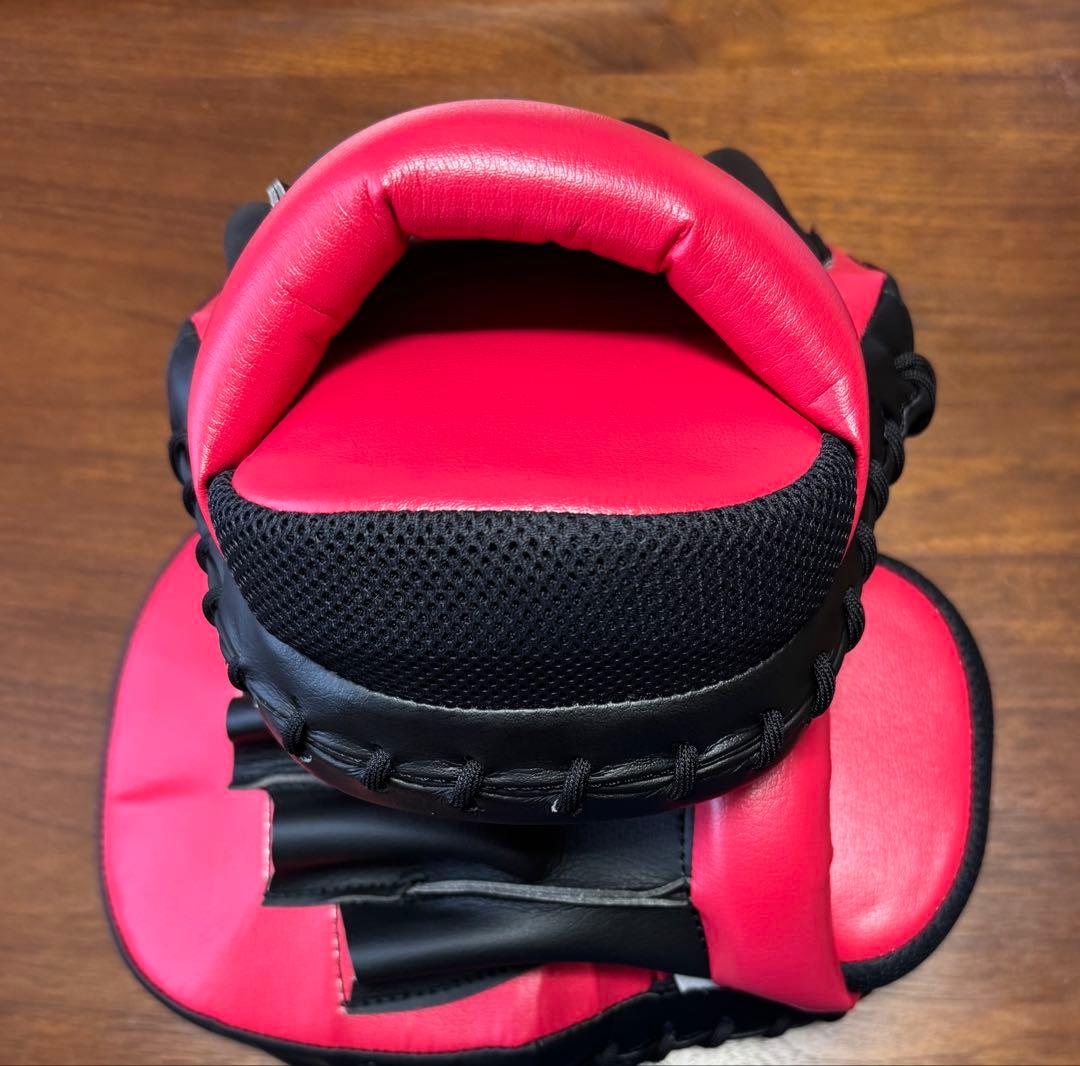 ★新品未使用★イサミ　BOXER パンチングミット フィット　IBX-10