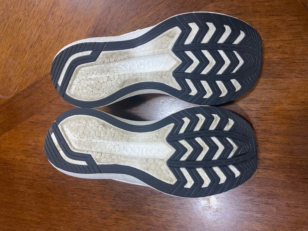 sauconyランニングシューズ