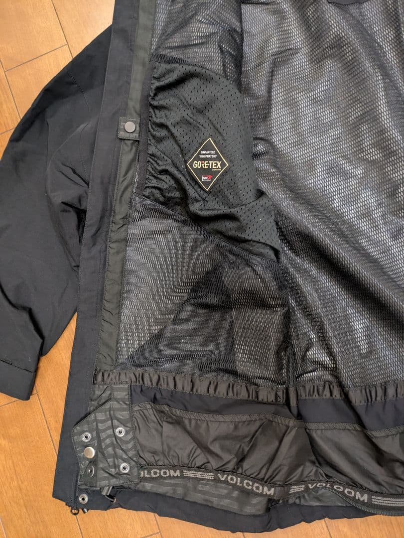 VOLCOM GORE-TEX防水スノーボードウェア上下セット US/Мサイズ