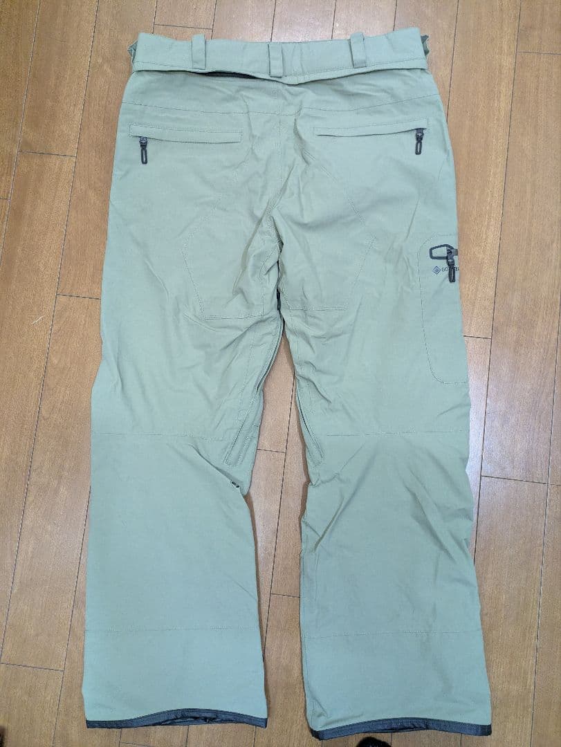 VOLCOM GORE-TEX防水スノーボードウェア上下セット US/Мサイズ