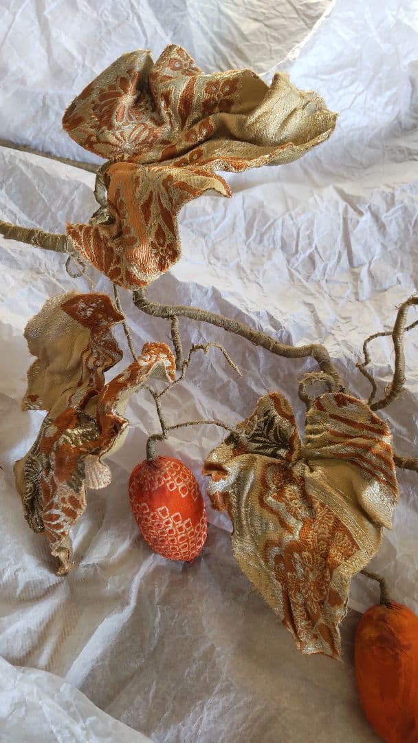 古布 カラスウリ 烏瓜 飾り ハンドメイド パッチワーク 縮緬 襤褸 骨董