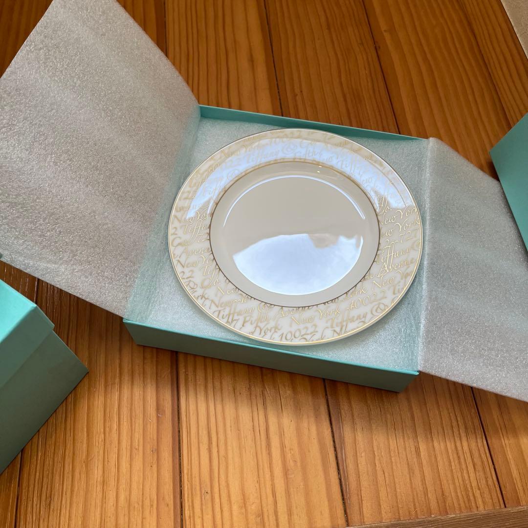 ティファニーTiffany ノーツ Notes ペアプレートホワイト×ゴールド