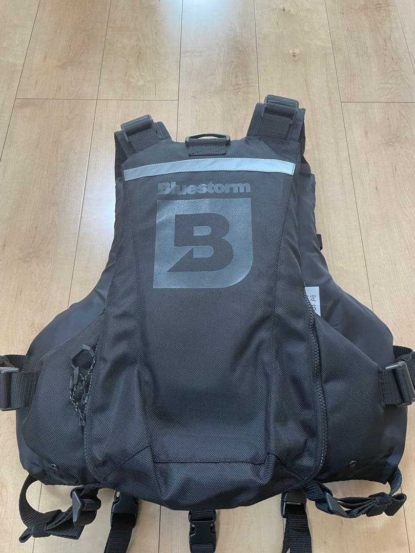 ⭐︎美品　ブルーストーム　レバンテ　ゲームベスト　ブラック　L2-BSJ41