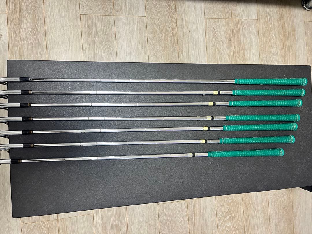 【最終値下げ】スリクソン SRIXON ZR800 4〜P 7本セット