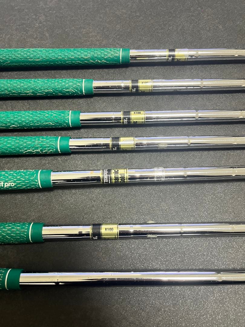 【最終値下げ】スリクソン SRIXON ZR800 4〜P 7本セット