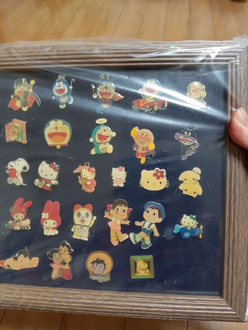 当時物★キャラクターピンバッジコレクション★サンリオ★ドラえもん★鉄腕アトム