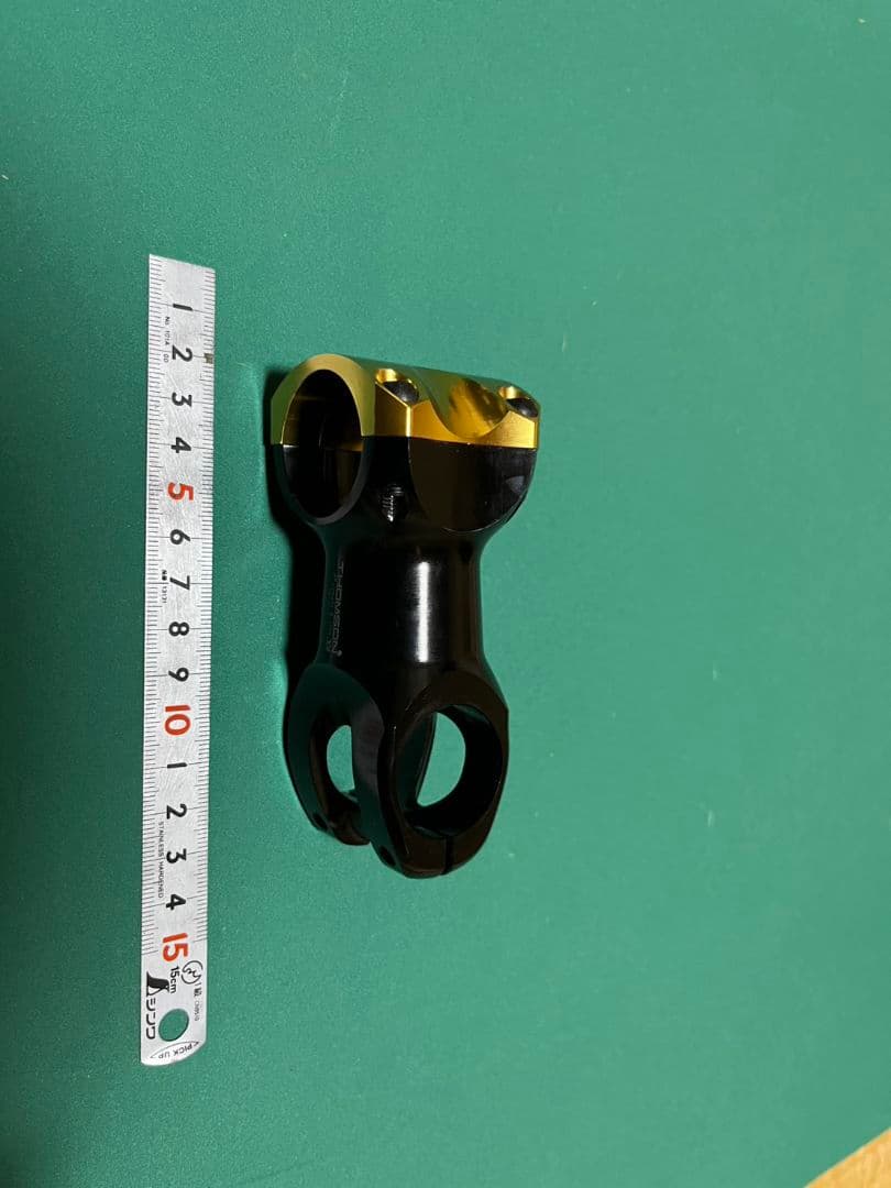 THOMSON X4 ステム 70/0°　31.8mm