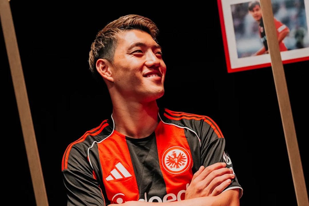 アディダスサッカーユニフォームブンデスリーガアイントラハト・フランクフルトホーム
