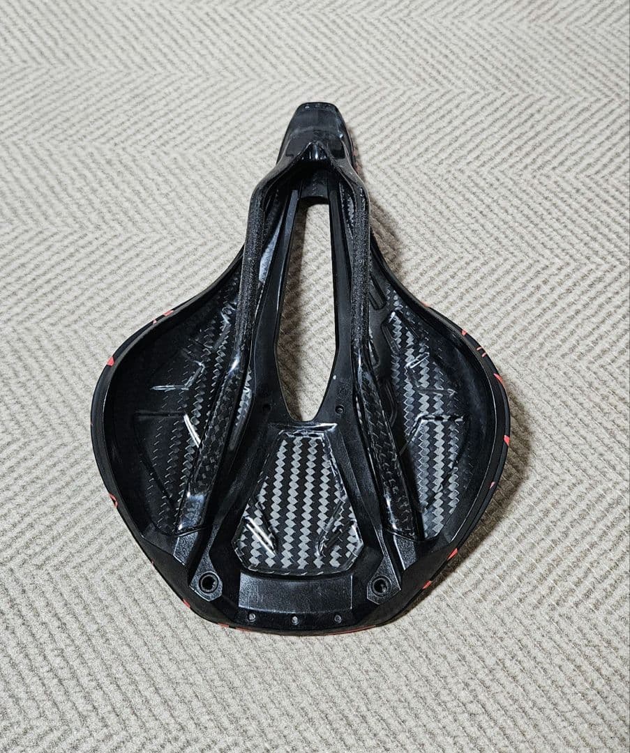 【国内限定50個】スパカズ × S-WORKSコラボ カーボンサドル