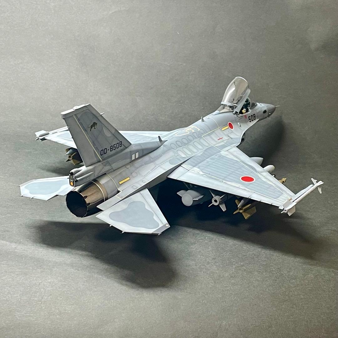 【完成品】 ハセガワ 1/48 F-16J \"ワイバーン\" 幻の爆撃