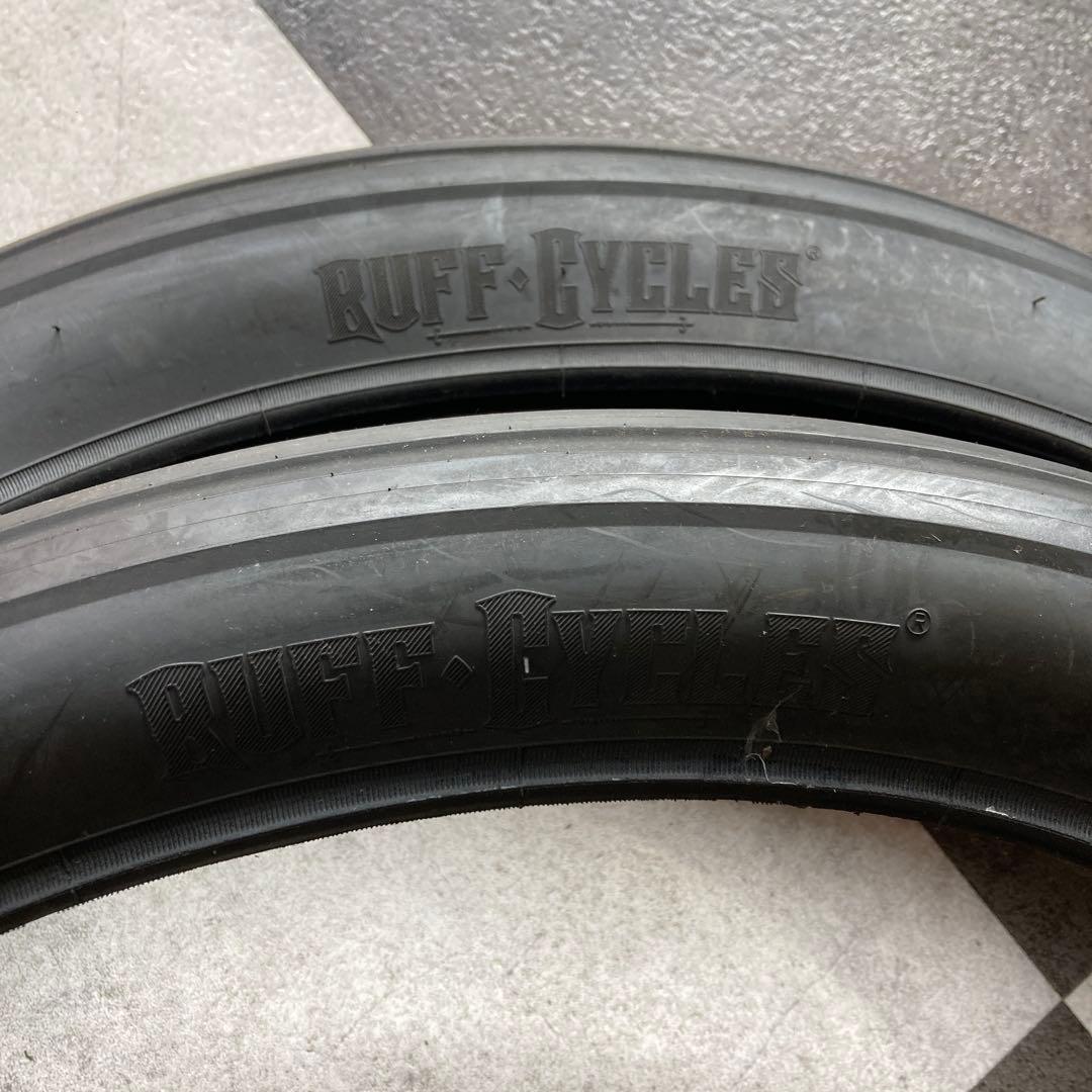 【新品】RUF CYCLES BALLOOH TIRE 26×3.０_ブラック