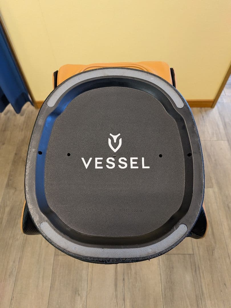 極美品☆Vessel☆ベゼル☆9.5型☆7口☆キャディバッグ ベージュ/ブラック