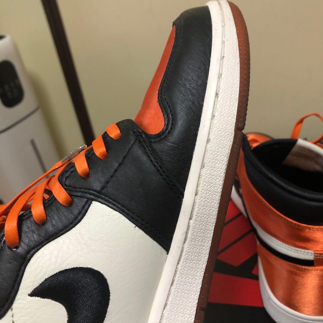 NIKE WMNS AIR JORDAN1 サテン シャッタード バックボード