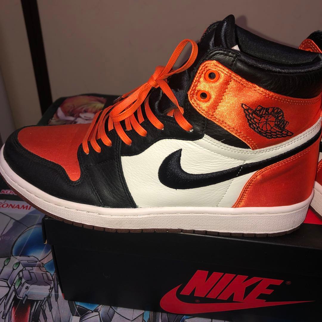 NIKE WMNS AIR JORDAN1 サテン シャッタード バックボード