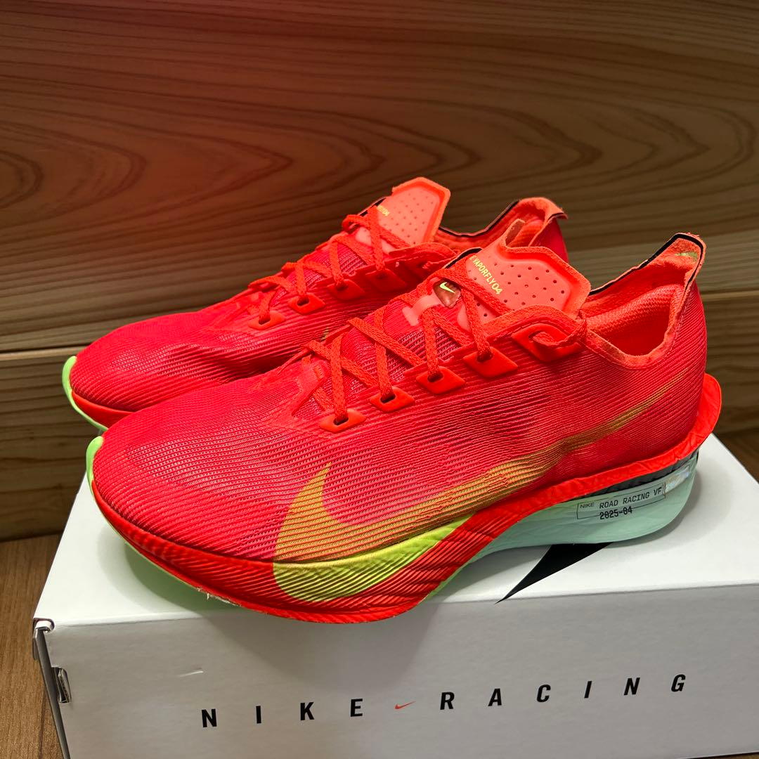 NIKE ナイキ ヴェイパーフライ 4