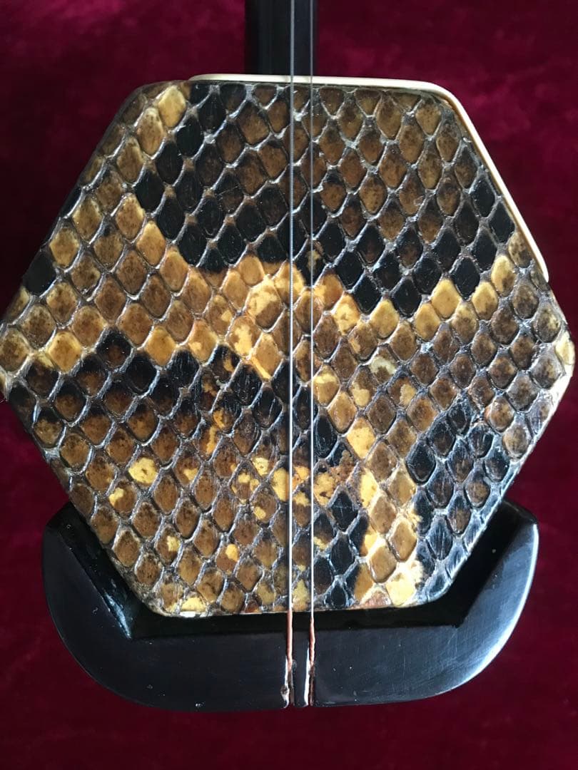 二胡★中古品★錦蛇本皮★僅かしか使っていません。
