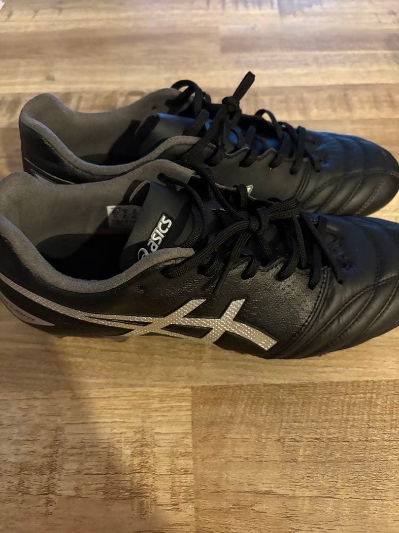 asics サッカーシューズ ブラック