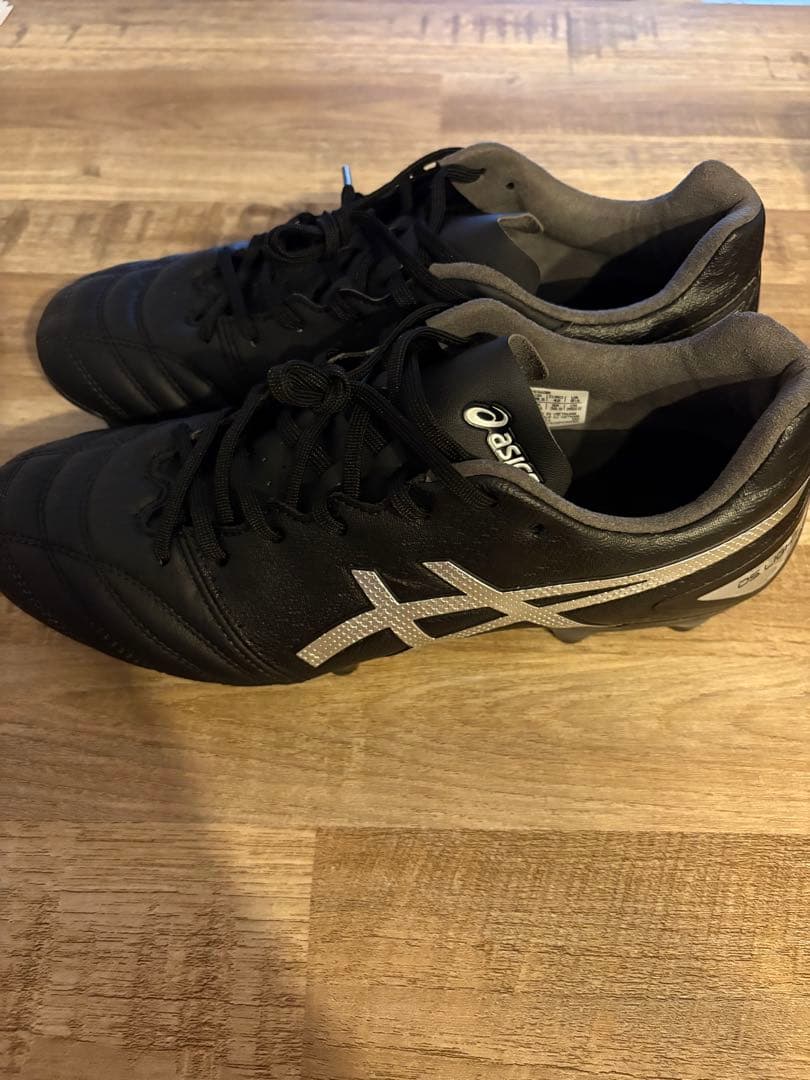 asics サッカーシューズ ブラック