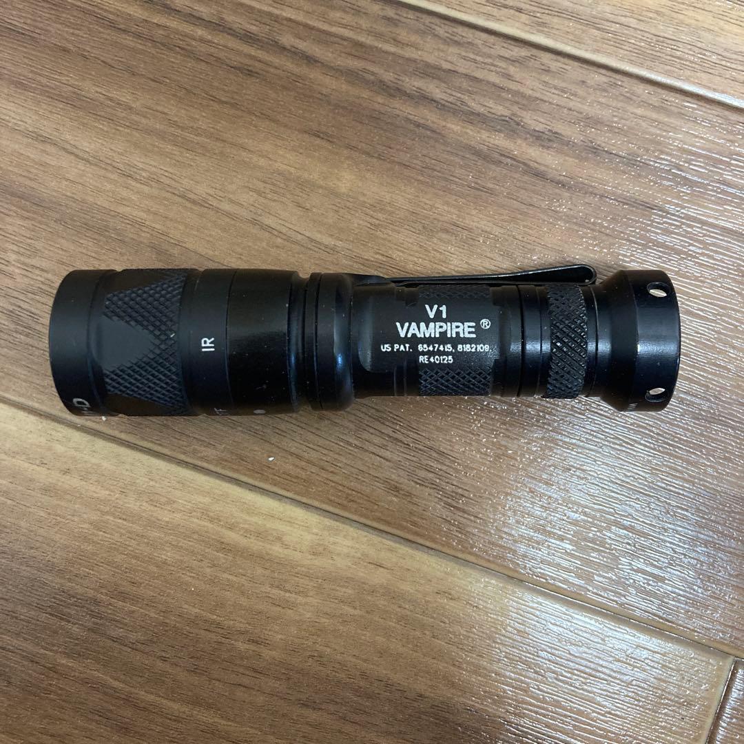 シュアファイア surefire ヴァンパイア　v1
