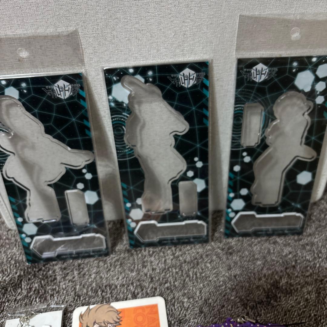 ワールドトリガーアクリルスタンド3体他