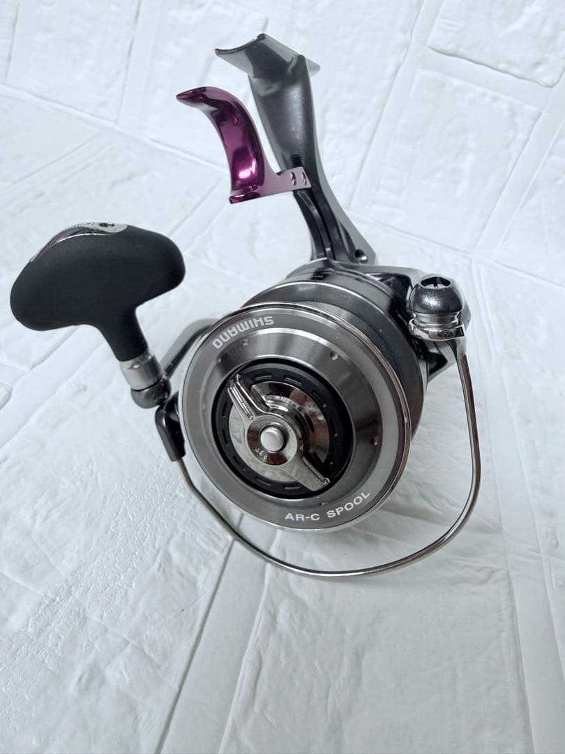 【美品】シマノ　BB-X レマーレ　8000D 使用5回以内　スピニングリール
