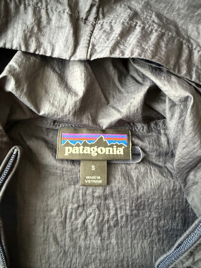 patagonia フーディニジャケット