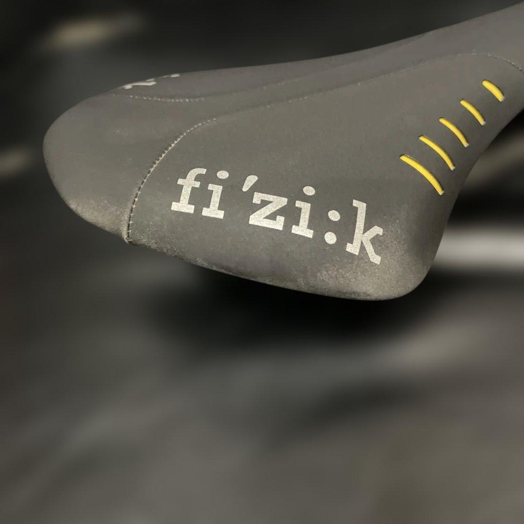 fizik フィジーク　アンタレス　カーボンレール